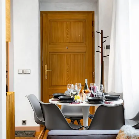 Apartment Delicate Charm At Heart Prague