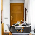 Apartment Delicate Charm At Heart Prague